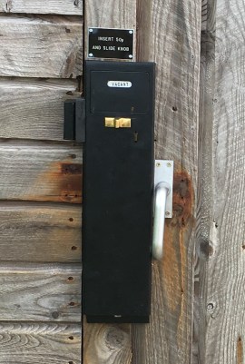 loo at light zoomed on lock